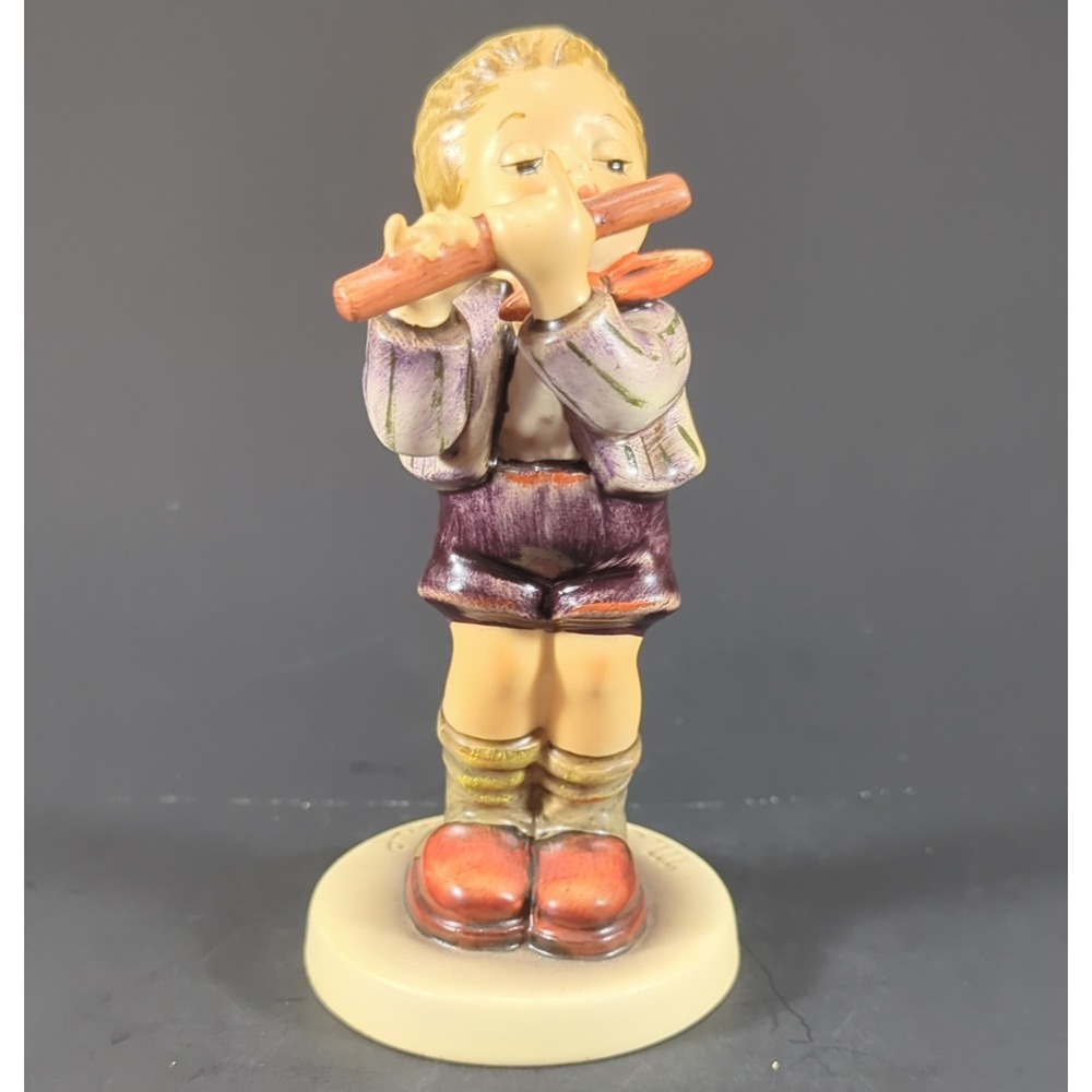Goebel "Morning Concert" Figurine Exclusive Collectors Club Edition Boy Flute